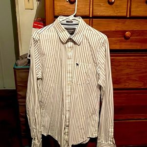 Abercrombie and Finch long sleeve brown and white shirt. Size L